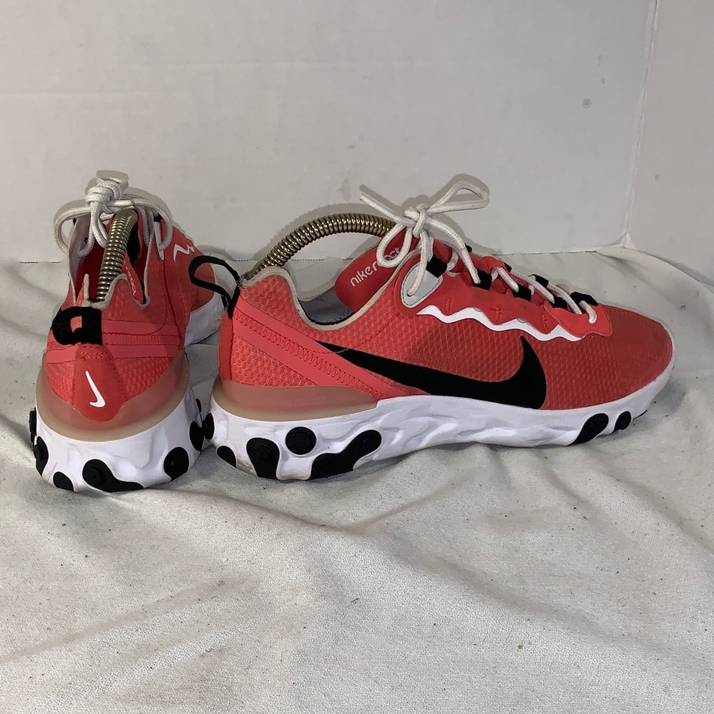 Nike Womens React Elements 55 Se ’Ember Glow’ Coral And Black Sneakers View 4